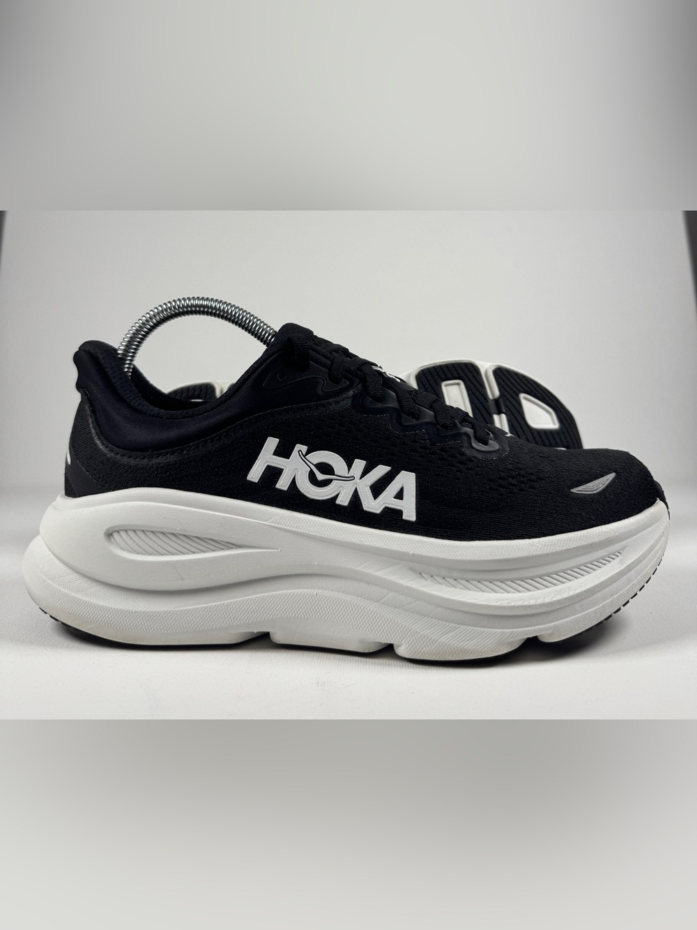 Hoka One One Bondi 9 Women Size 8B Black White Athletic Running Shoes Sneakers